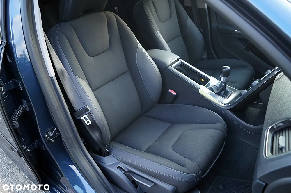 Volvo S60 D4 Summum - 25