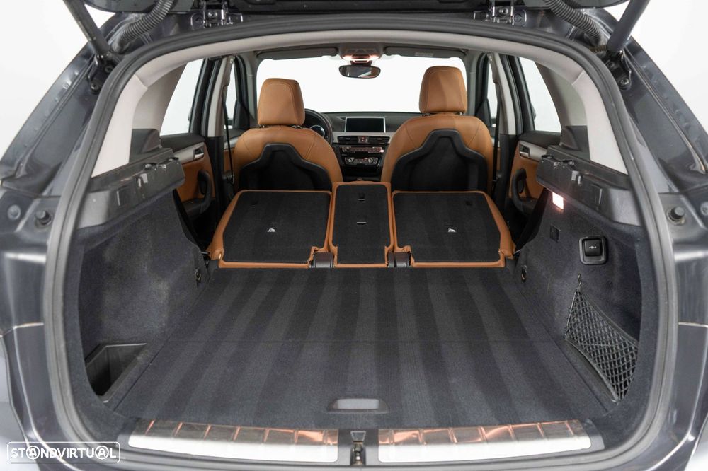 BMW X1 25 e xDrive Corporate Edition - 16