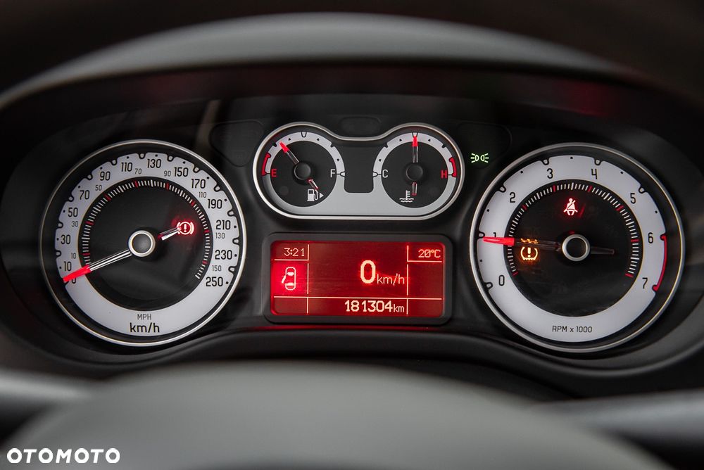 Fiat 500L 1.4 16V T-Jet Easy - 27