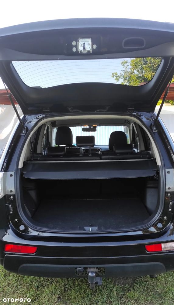 Mitsubishi Outlander Instyle NAVI - 4