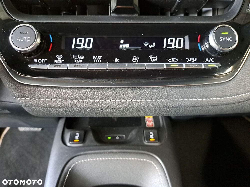 Toyota Corolla 1.8 Hybrid Style - 26