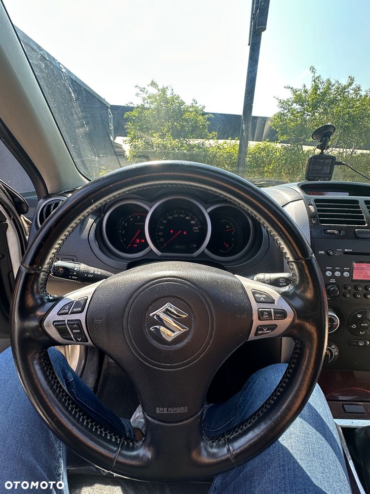 Suzuki Grand Vitara 1.9 DDiS - 17