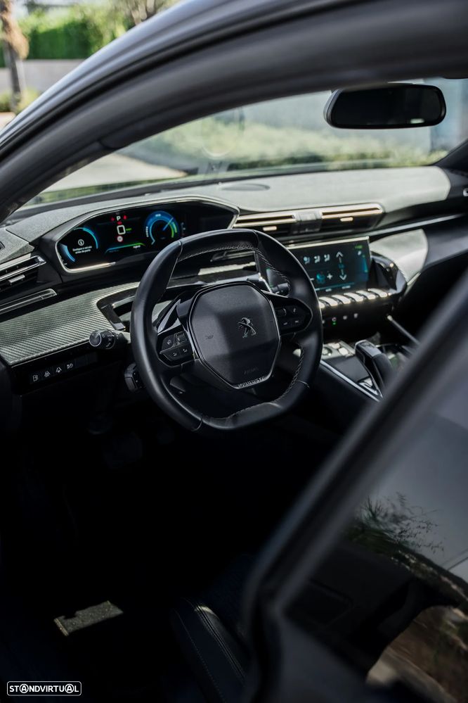 Peugeot 508 SW 1.6 Hybrid Allure Pack e-EAT8 — fotografia 22