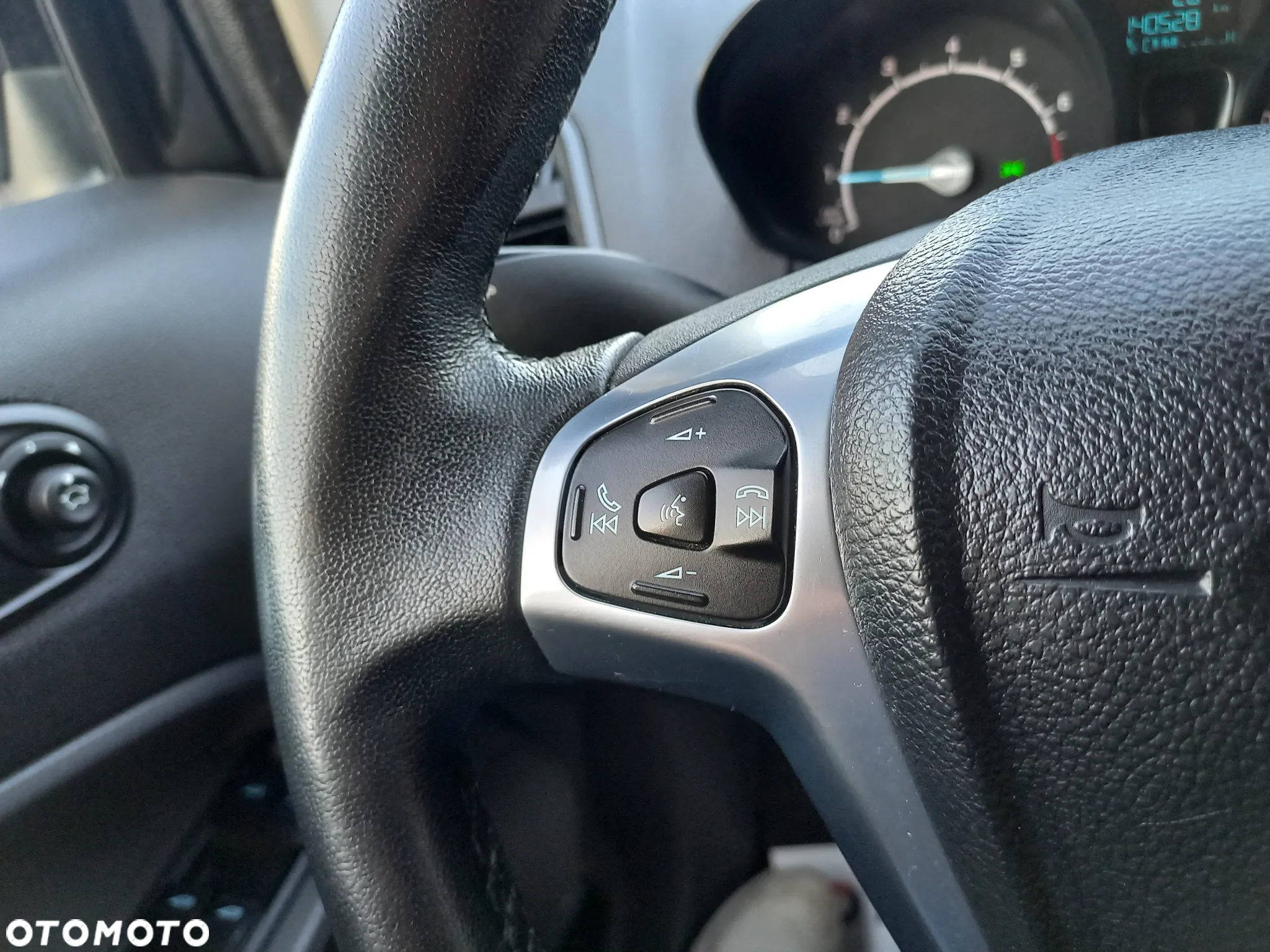 Ford EcoSport 1.0 EcoBoost TITANIUM - 22