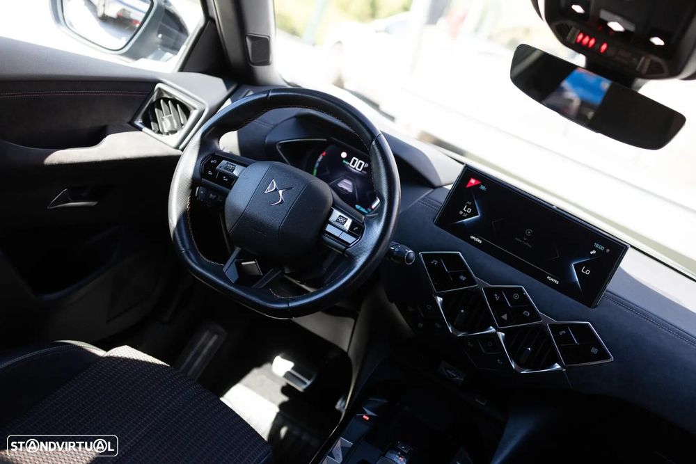 DS DS3 Crossback E-TENSE PERFORMANCE LINE + - 3