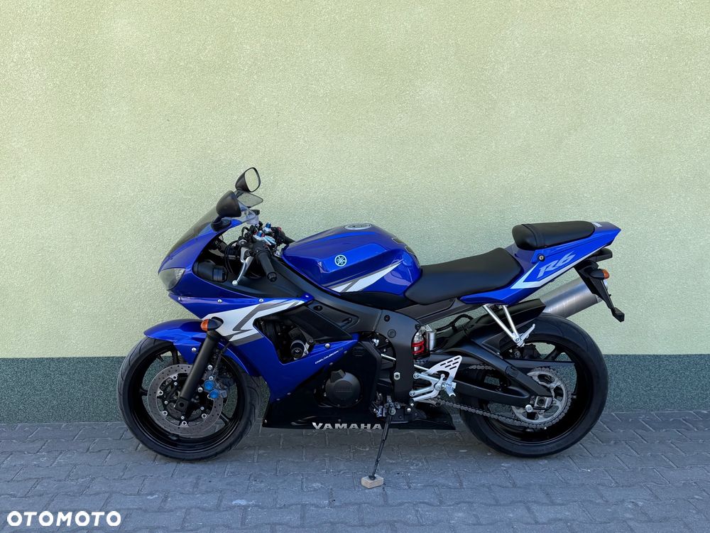 Yamaha R6 - 24
