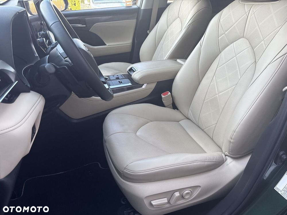 Toyota Highlander - 13