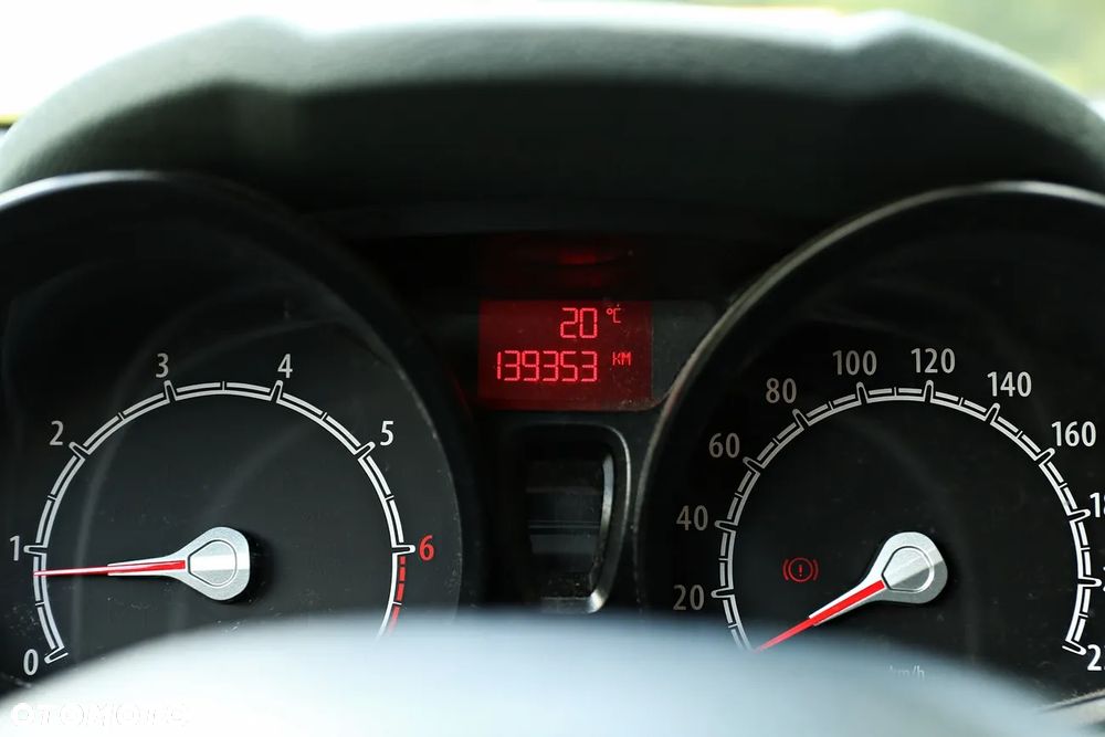 Ford Fiesta 1.4 Sport - 38