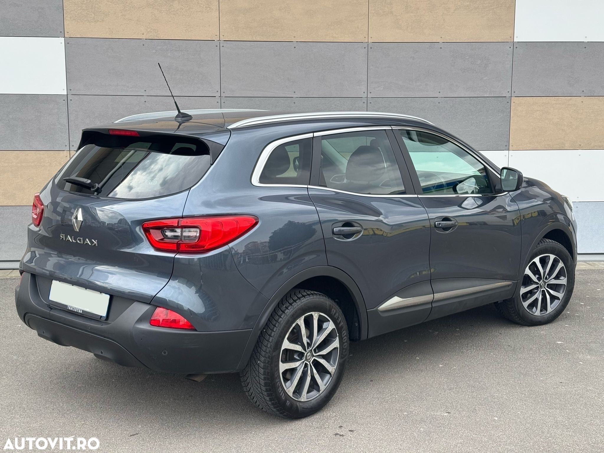 Renault Kadjar 1.6 DCI CVT Intens - 4