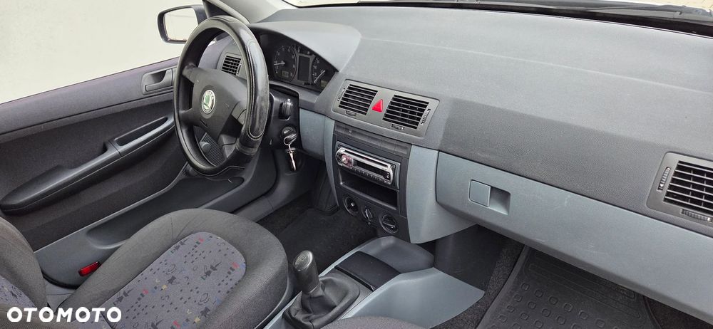 Skoda Fabia 1.2 HTP Classic - 24