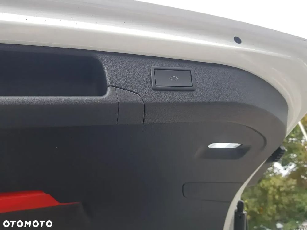 Volkswagen Passat - 27