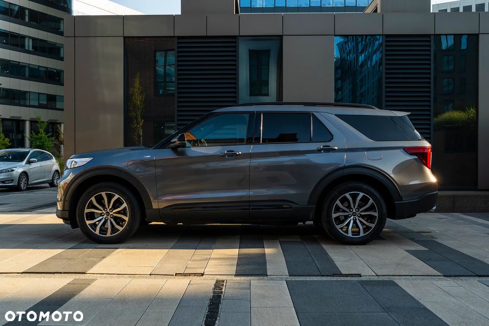 Ford Explorer 3.0 EcoBoost PHEV 4WD ST-Line - 6