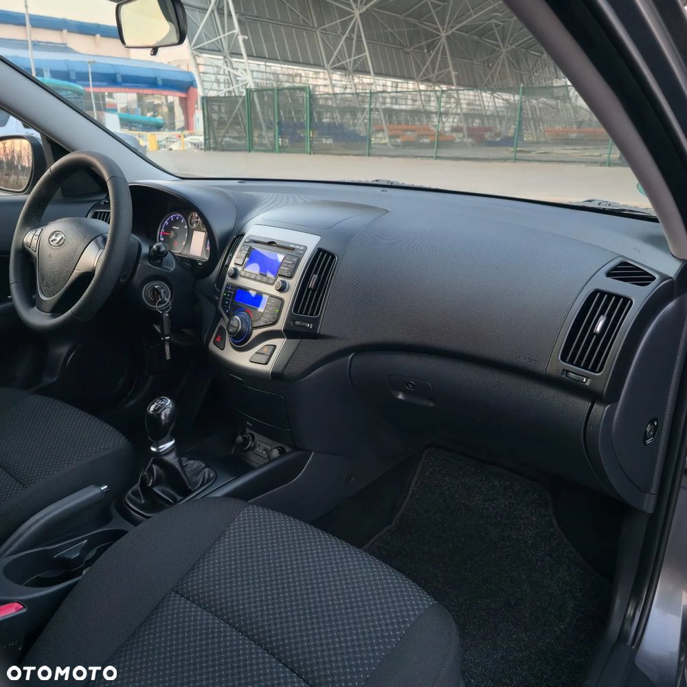 Hyundai i30 1.4 Blue Classic - 26