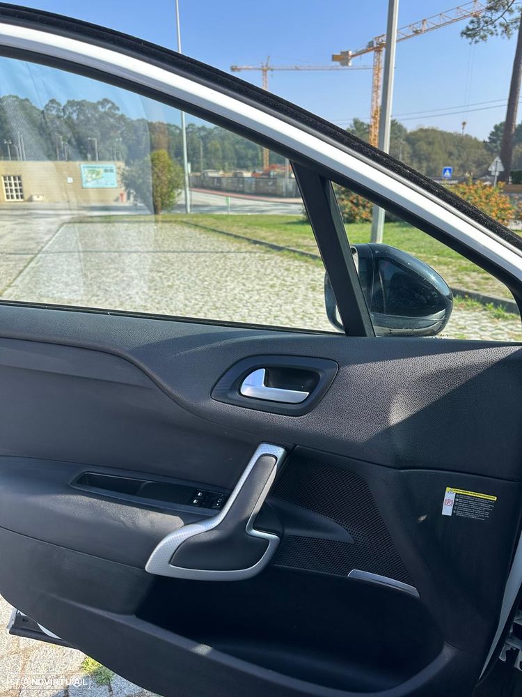 DS DS4 Crossback 1.6 BlueHDi So Chic - 14