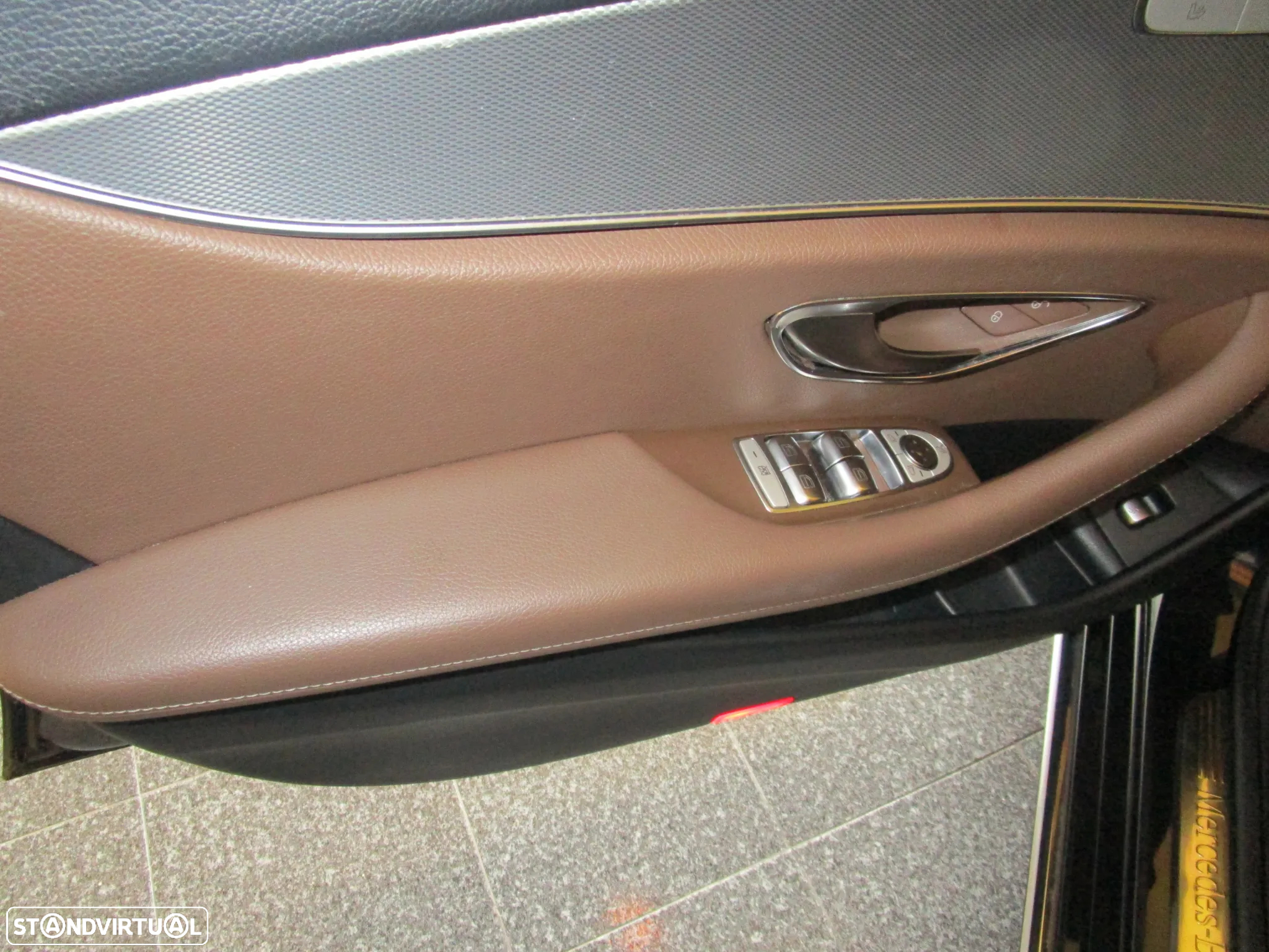Mercedes-Benz E 350 e Avantgarde - 44