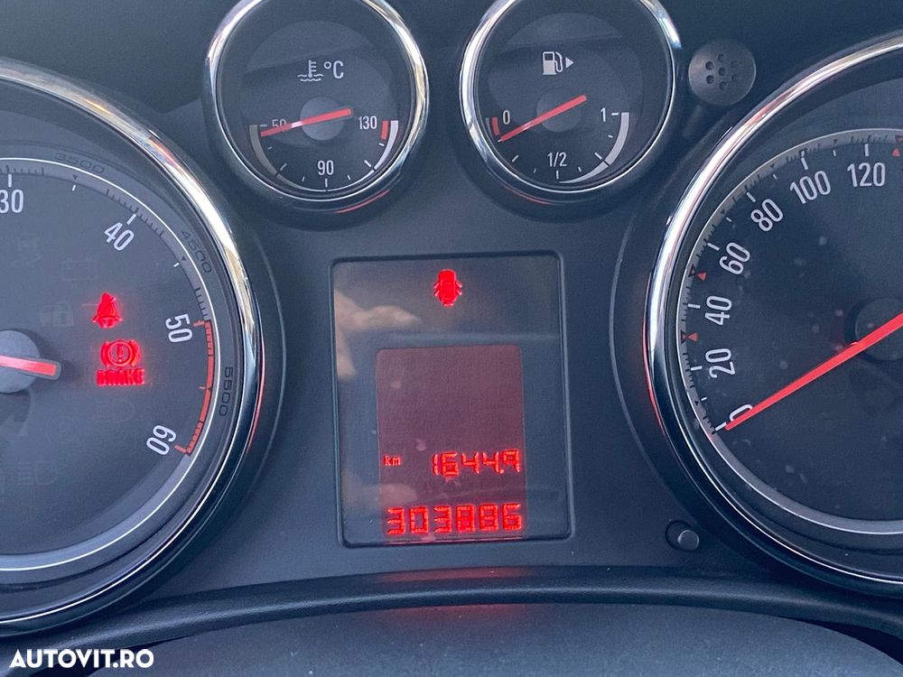 Opel Astra 1.7 CDTI - 9