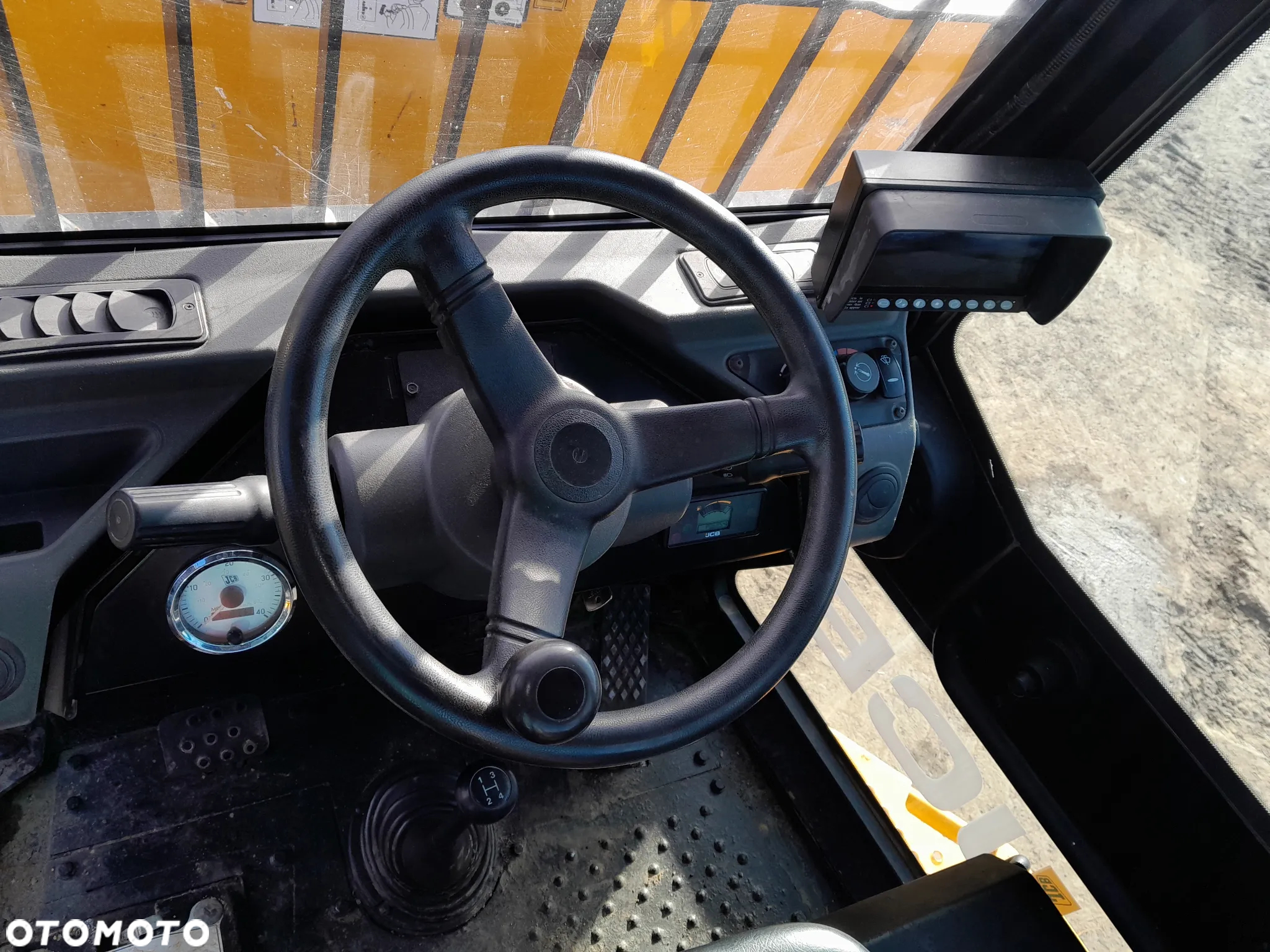 JCB 9 TON - 14