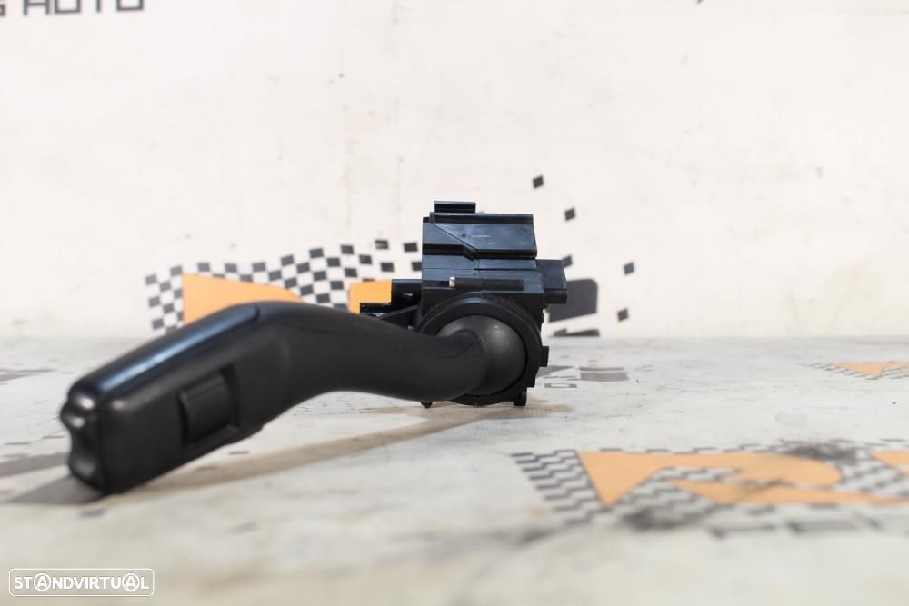 Manete Das Escovas Audi A4 (8E2, B6)  8E0953503b / 01204402 - 4