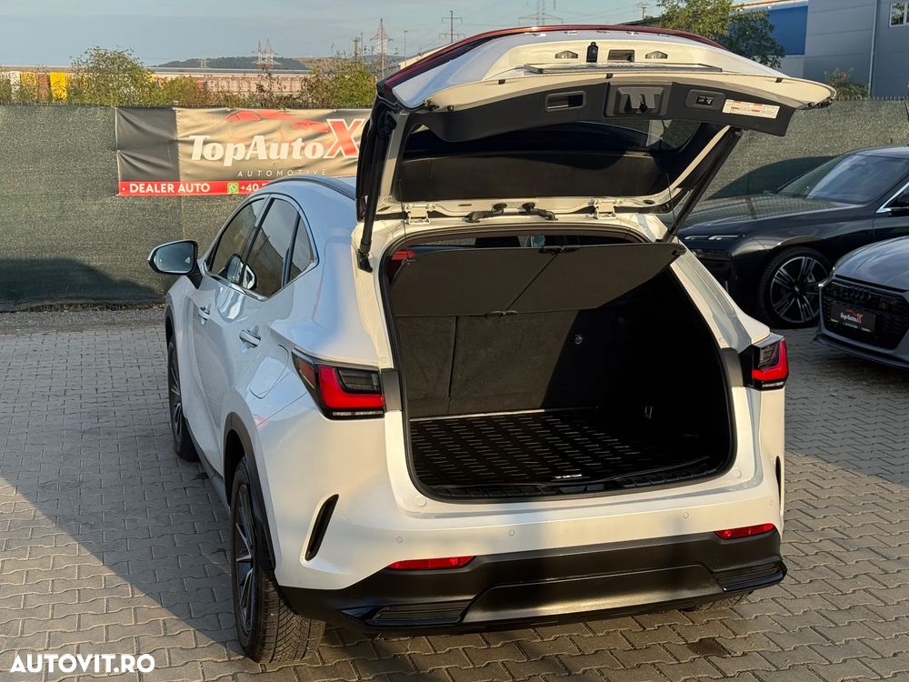 Lexus Seria NX 450h+ E-FOUR Luxury-Paket - 36