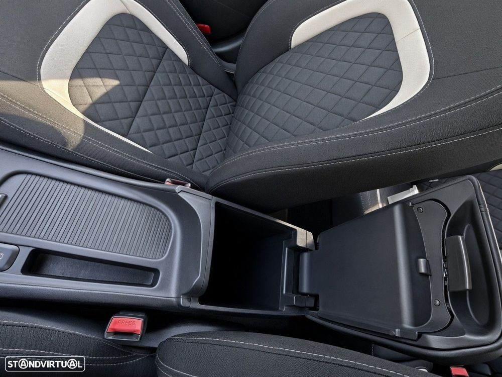 Kia Ceed SW 1.6 CRDi GT Line - 25