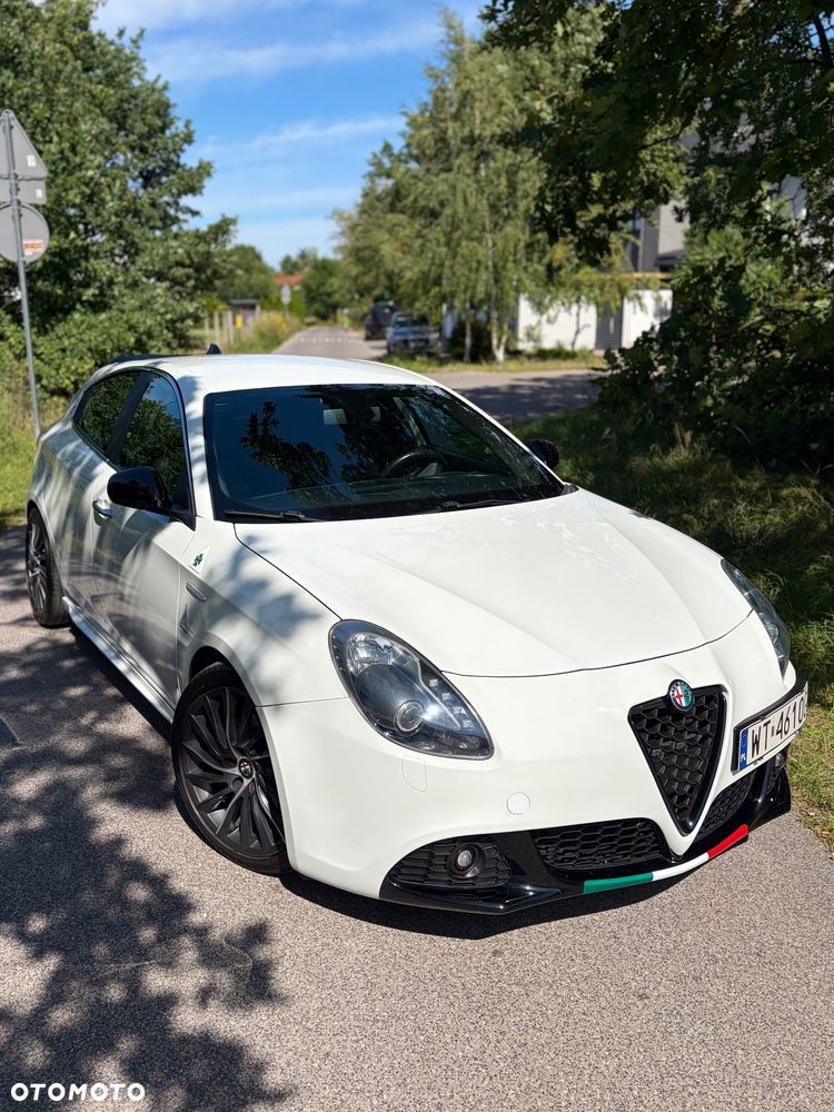 Alfa Romeo Giulietta - 2