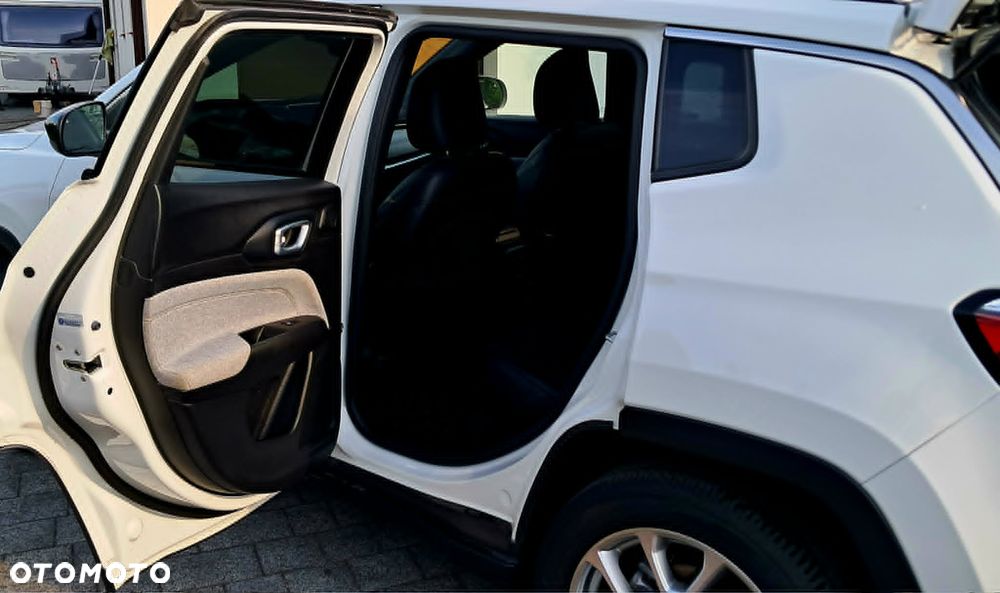 Jeep Compass - 13