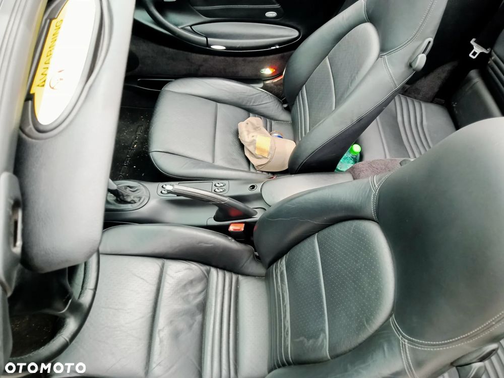 Porsche 911 Carrera 4 Cabrio - 6
