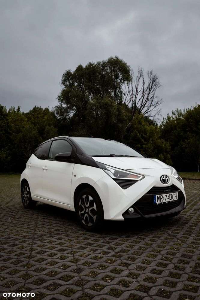 Toyota Aygo x-play club - 1