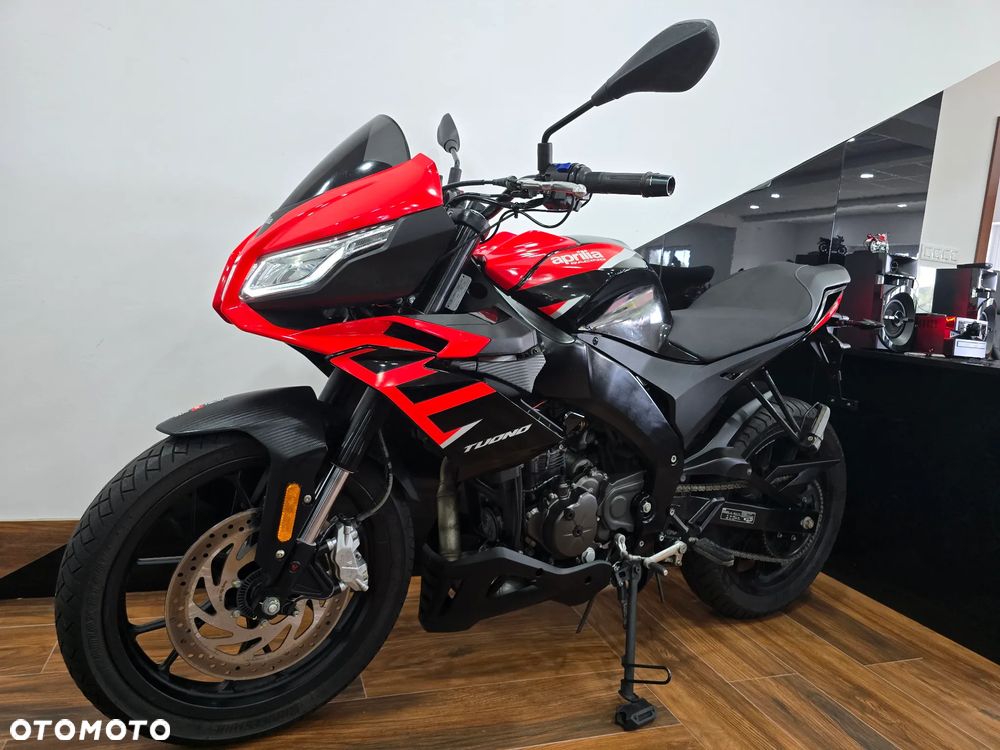 Aprilia Tuono - 6