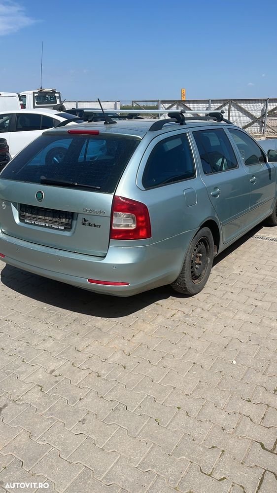 Dezmembram Skoda Octavia 2 break 1.6 diesel din 2011 dsg 7 - 2