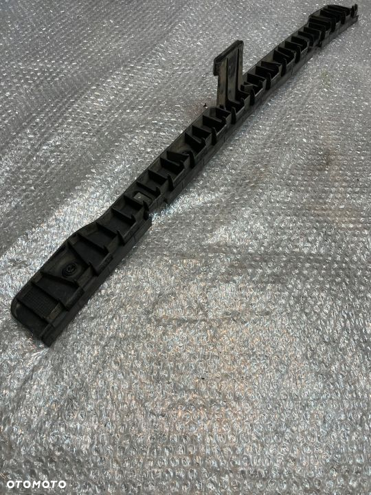 ŚLIZG ZDERZAKA TYŁ VW GOLF V 1K6807863 - 4