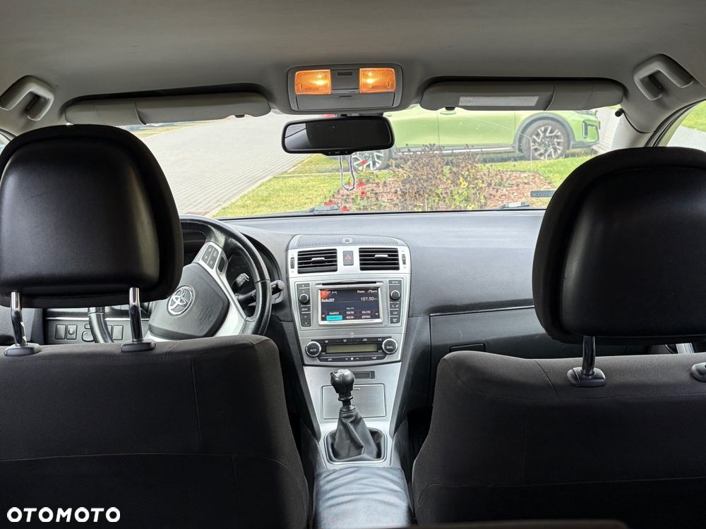 Toyota Avensis 2.0 D-4D Luna - 6