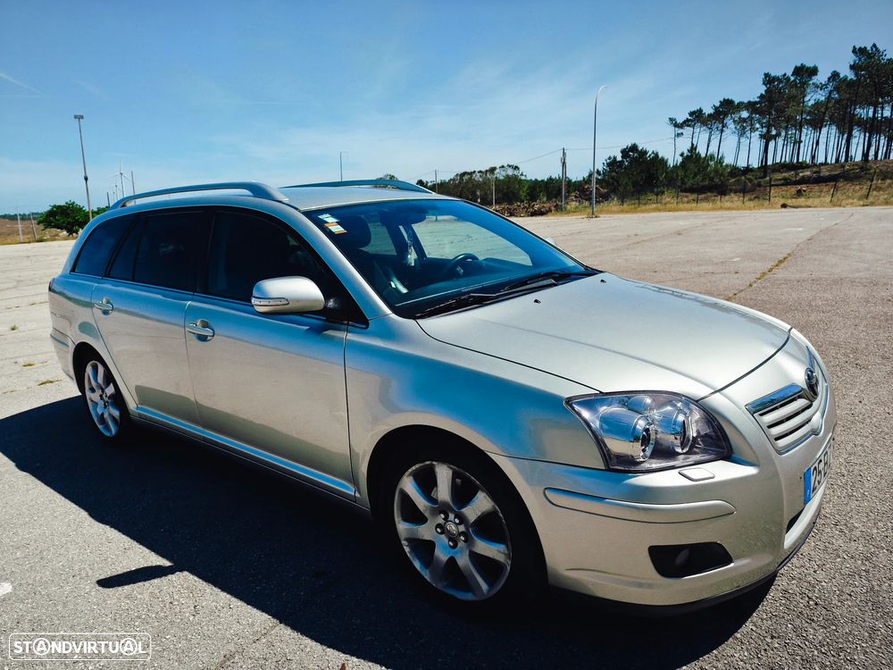 Toyota Avensis SW 2.0 D-4D - 16