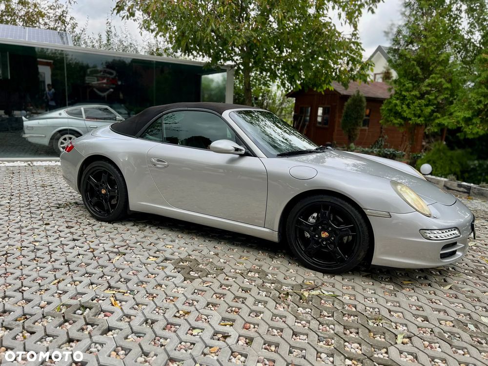 Porsche 911 Carrera - 8