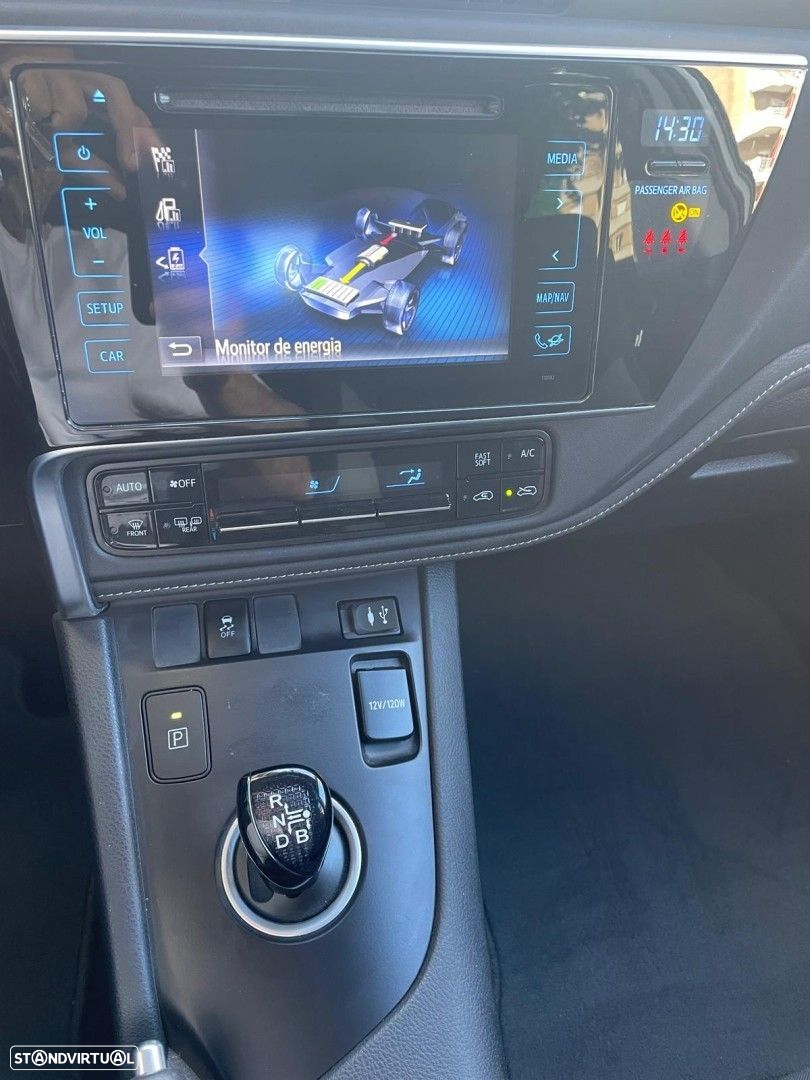 Toyota Auris 1.8 HSD Comfort +P.Techno+P.Sport - 25