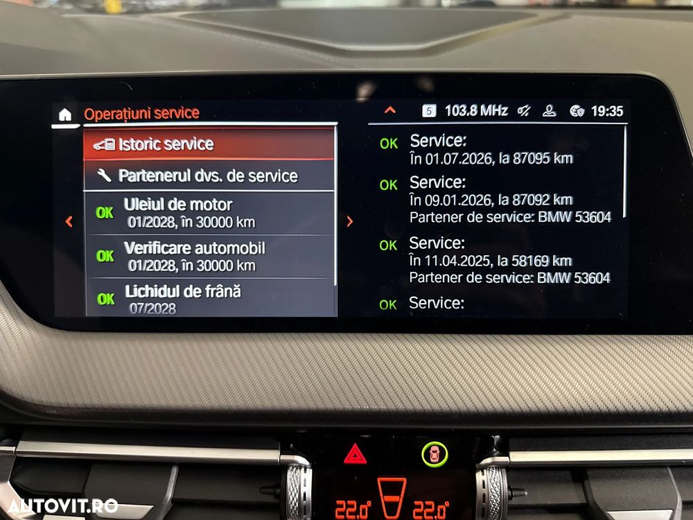BMW Seria 1 - 24