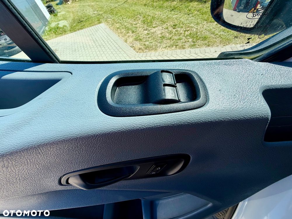 Ford Transit - 8