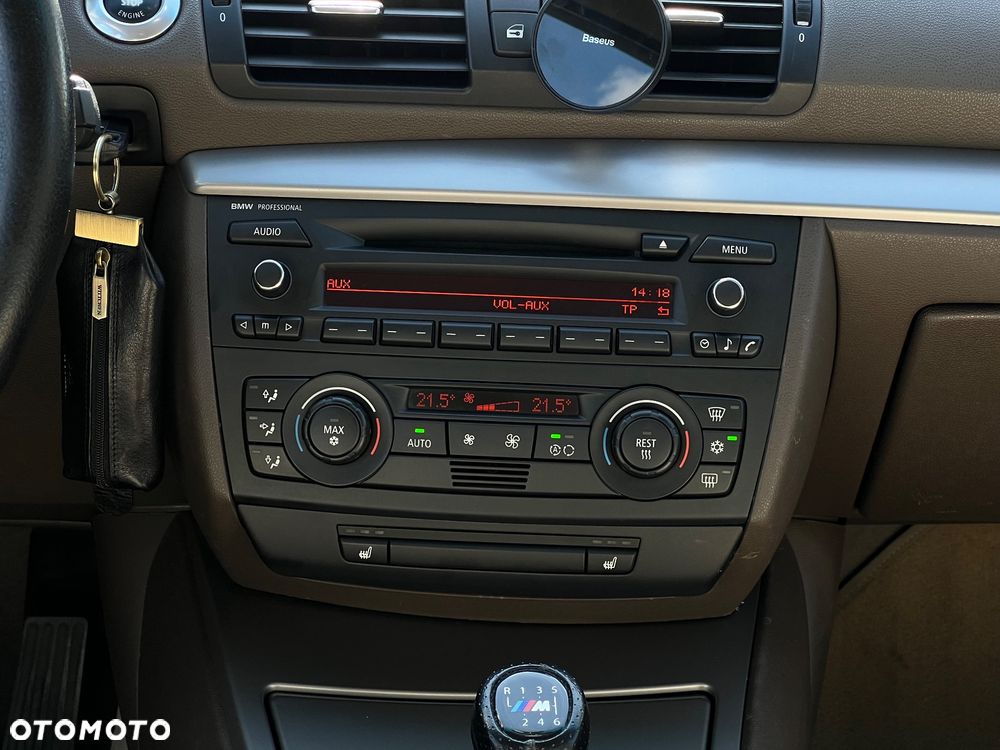 BMW Seria 1 120i - 16