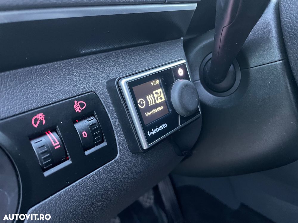 Volkswagen Touran - 21