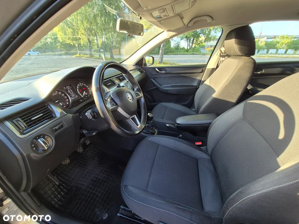Skoda RAPID 1.6 TDI DPF Active - 18