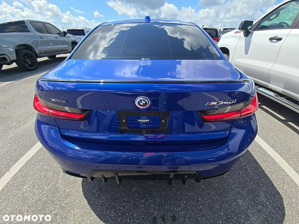BMW Seria 3 2023 photo 5