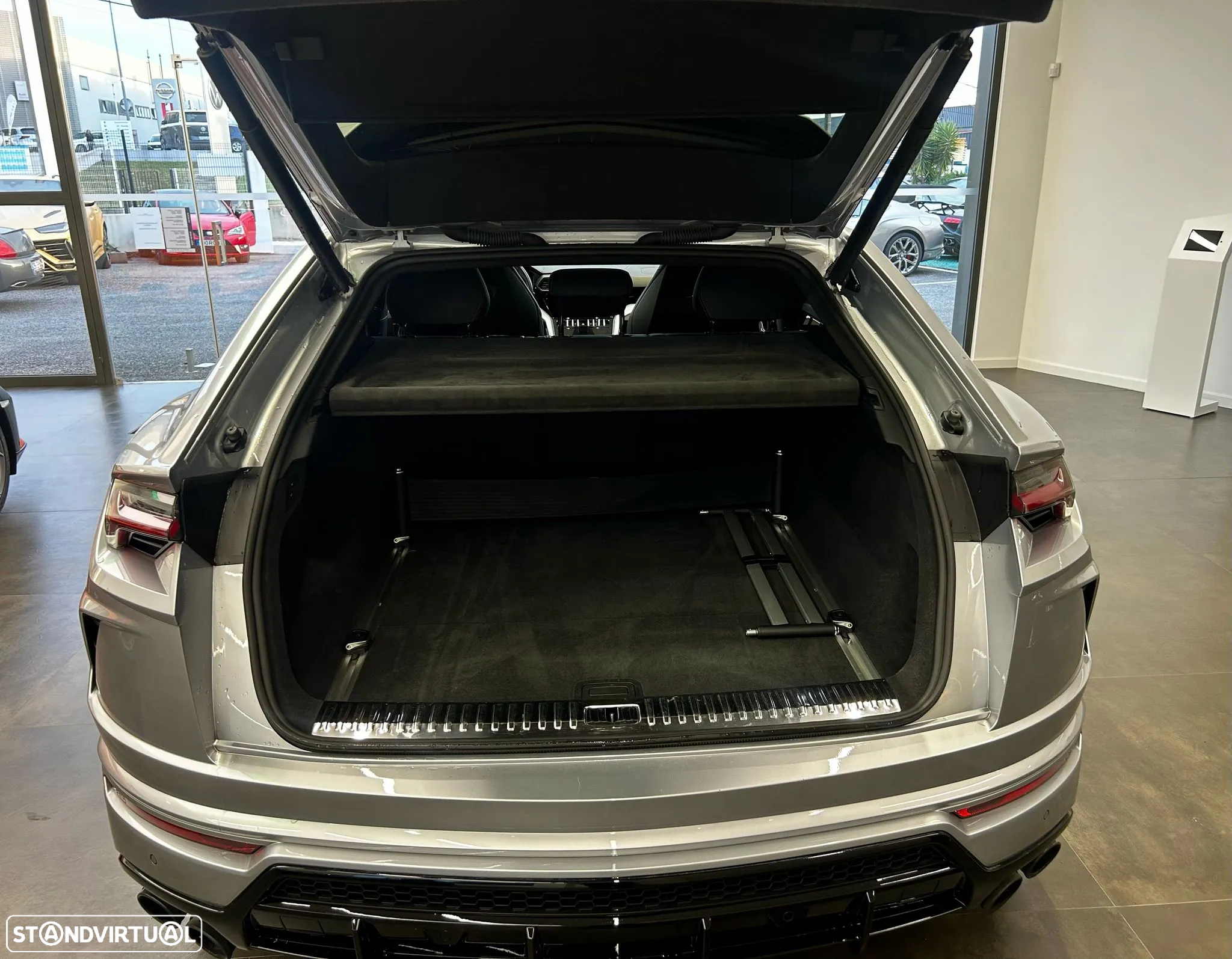 Lamborghini Urus 4.0 V8 - 6