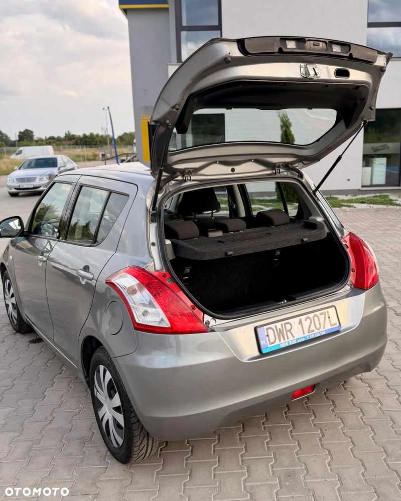Suzuki Swift 1.3 DDiS Comfort - 12