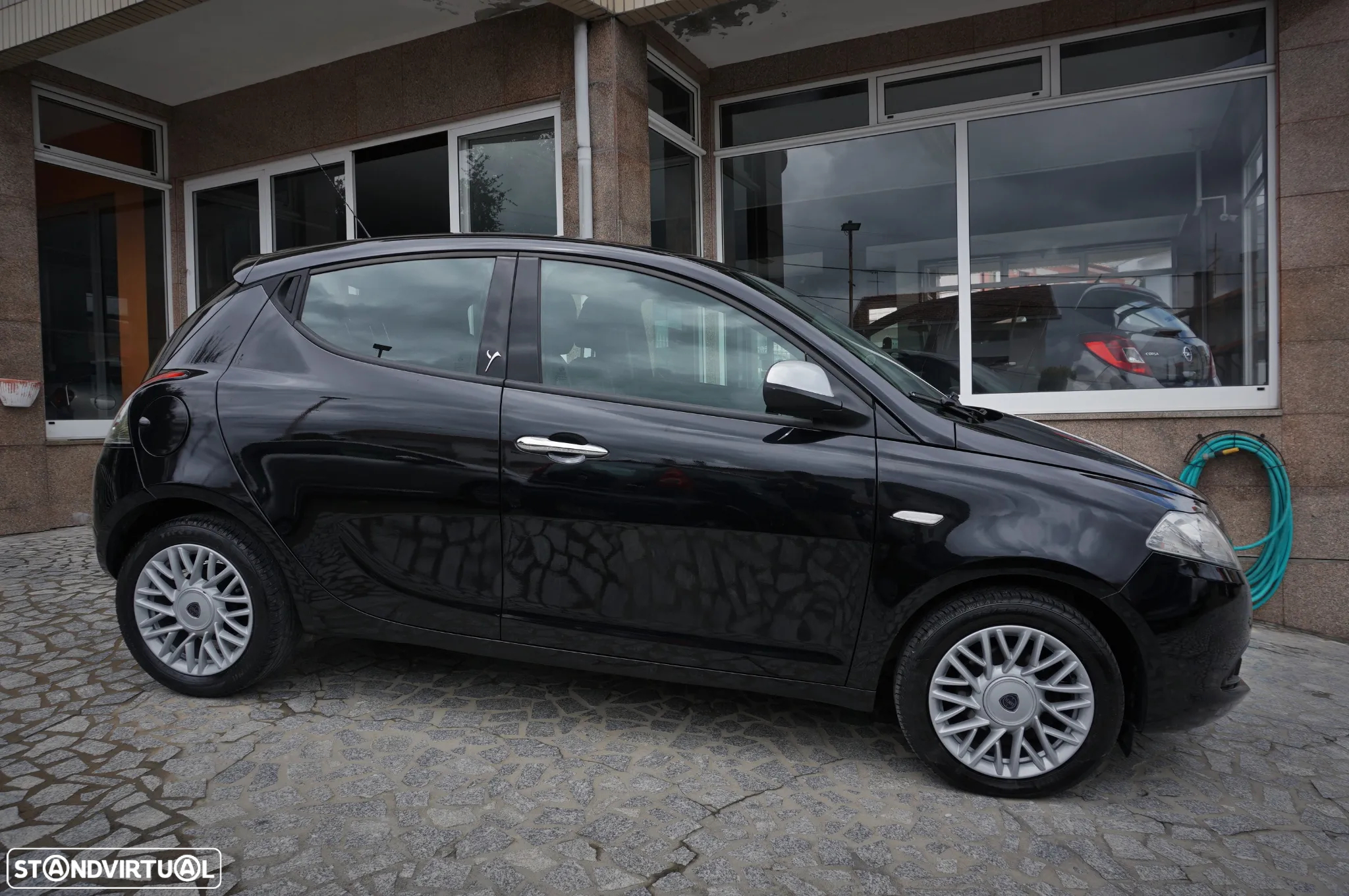 Lancia Ypsilon 1.2 S&S Silver - 4