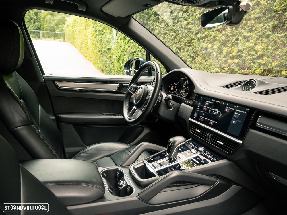 Porsche Cayenne E-Hybrid Tiptronic S - 40