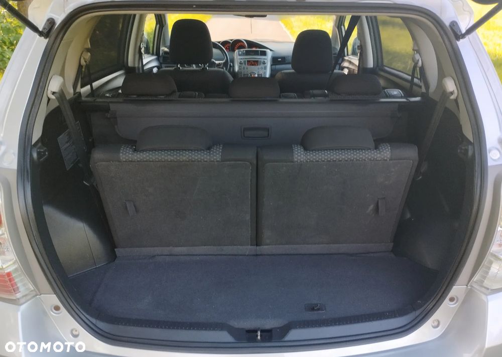 Toyota Verso 1.8 Sol plus 7os - 16
