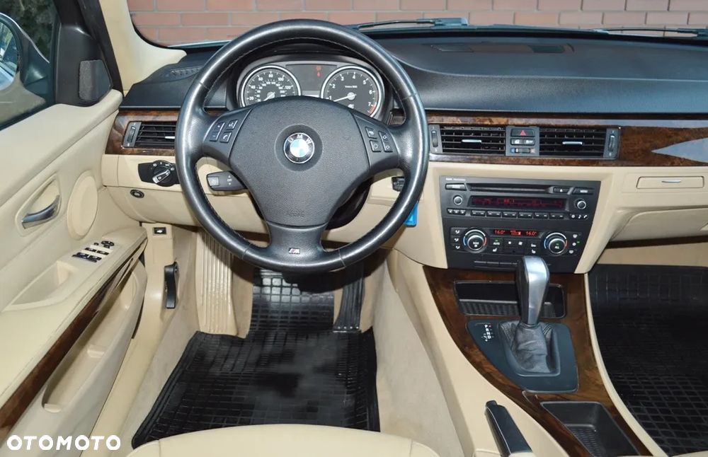 BMW Seria 3 - 27