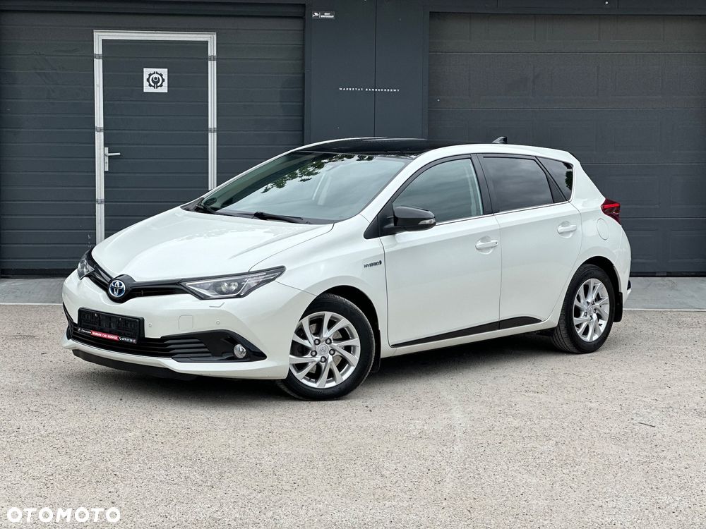 Toyota Auris - 1