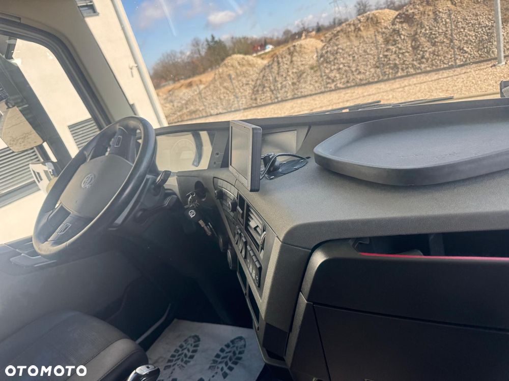 Volvo FH 460/ HYDRAULIKA/ 4 PODUSZKI TYŁ/ LEKKA 7583kg Brutto - 25