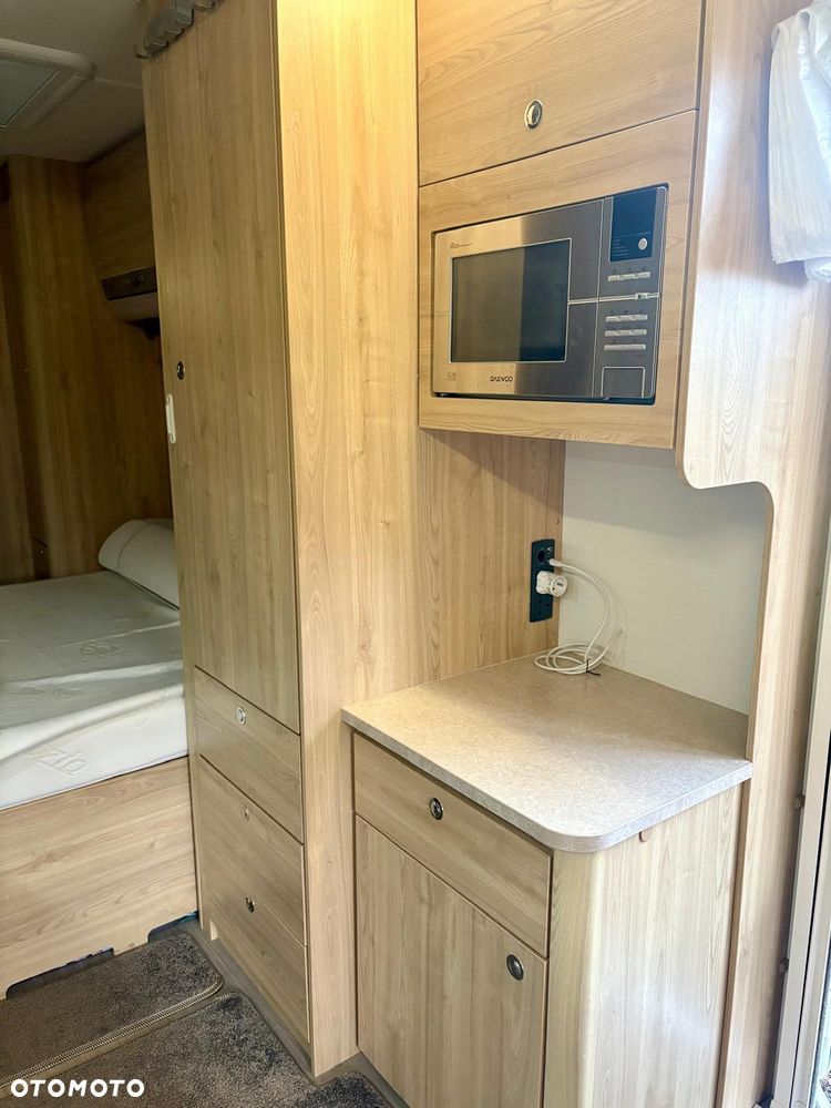 Elddis Supreme 554 - 10